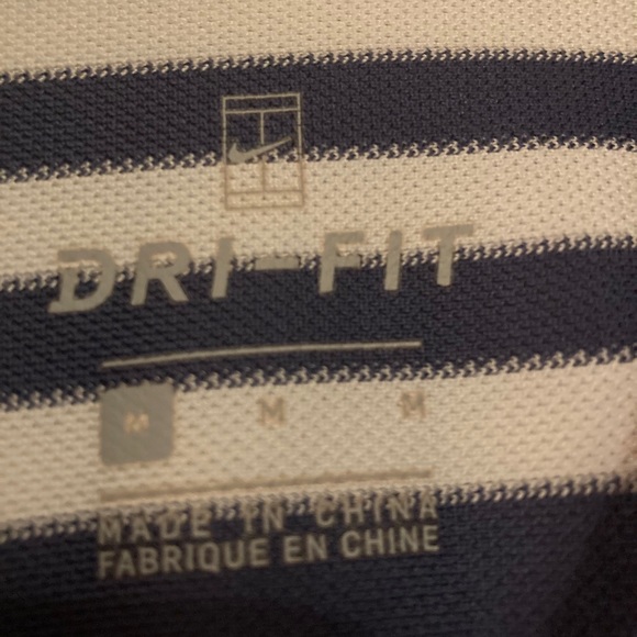 Nike Polo Shirt - Picture 2 of 3